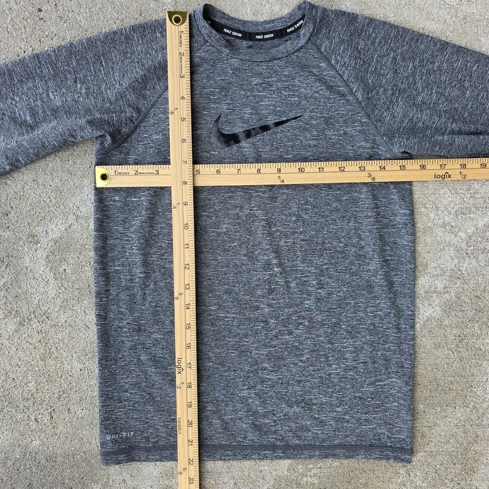 Nike Boys Dri-Fit Swim Shirt UPF 40+ Gray Size L (12–13Y)